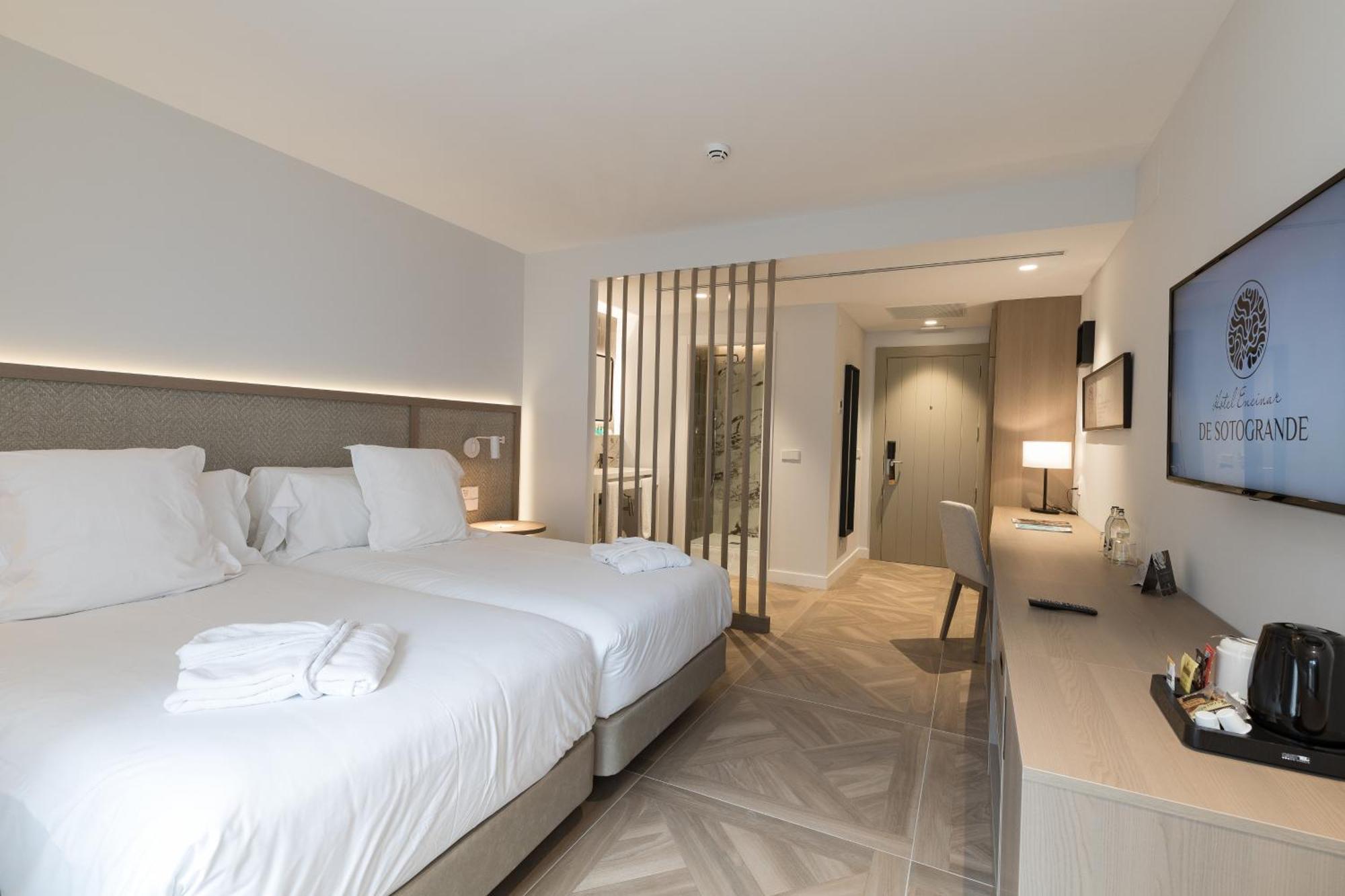 Standard Double or Twin Room,1742593422:JPEG